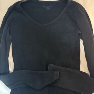 Black V-Neck Long Sleeve Top